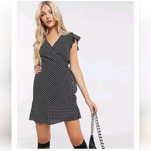 ABERCROMBIE Black & White Wrap Mini Dress Size Small